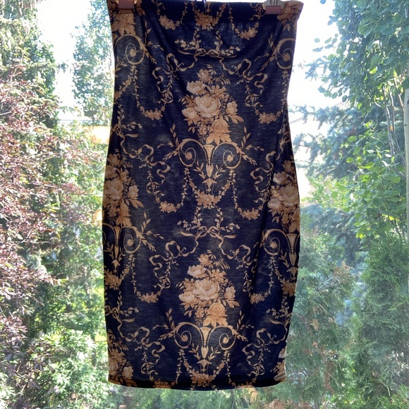 Boohoo Floral Print Dress - Picture 11 of 16